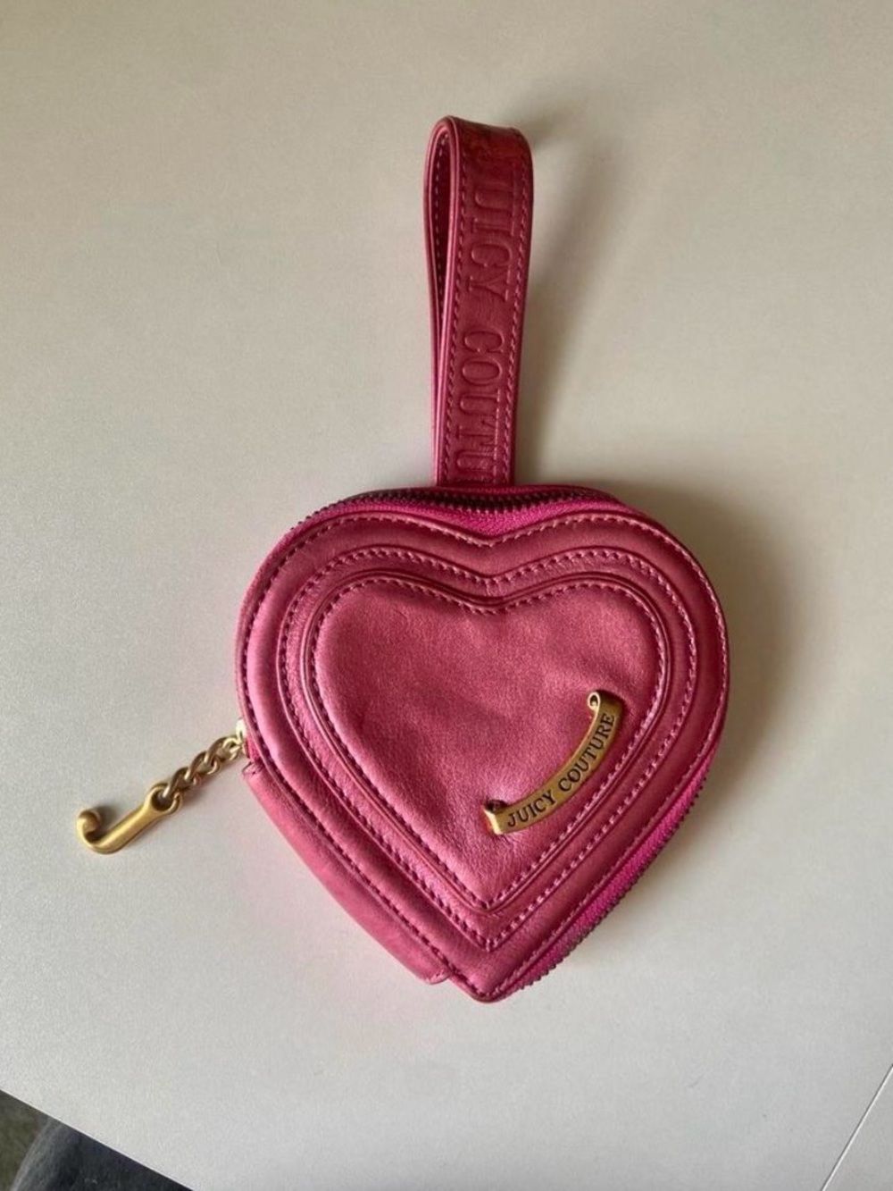 VINTAGE RARE Juicy Couture pink metallic heart coin purse bag